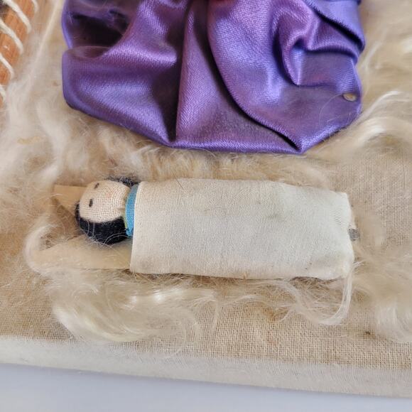 Handmade Native American Woman Weaving Loom Diorama Folk Art Figurine 10" Doll - Picture 15 of 16